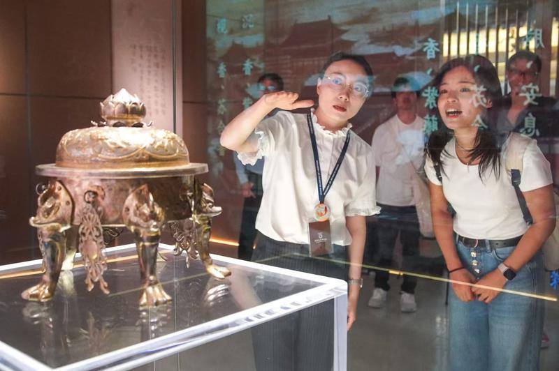 參觀者超10萬人次!西部機(jī)場(chǎng)博物館“上新”