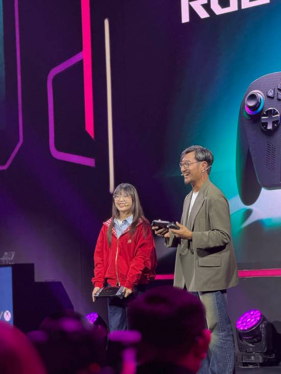 Xbox掌機今日正式上市！國行首發價6499元