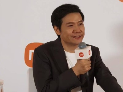 雷軍透露：小米手機(jī)研發(fā)團(tuán)隊(duì)超萬(wàn)人，5年前已布局智能制造與硬核科技轉(zhuǎn)型
