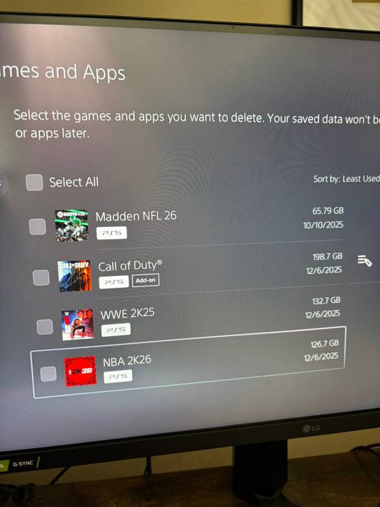 誰教廠商這么做游戲的？大小膨脹 500G裝四個游戲！
