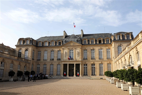 家賊難防！法國總統府驚顯內盜：專偷國宴用品